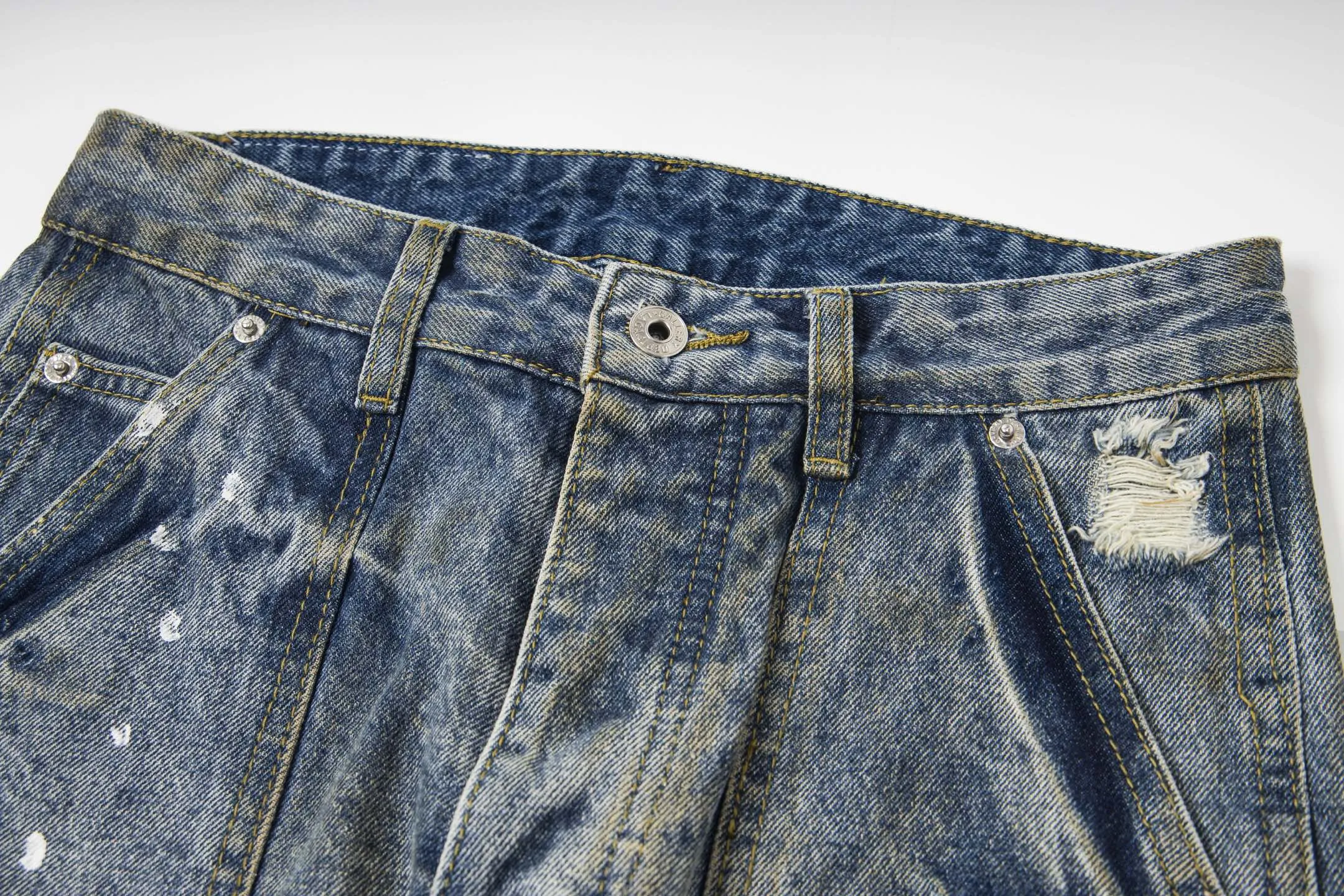 #8179 P260💰 GALLERY DEPT. Vintage splash-ink hole-cut logging, spray-dirty mud-dyed loose washed jeans - truly restore the ultimate texture of Vintage - original hardware accessories washed and other elevators, QR code analysis are all purchased from the original factory, high degree of restoration, you are welcome to compare with a certain product ~ - Three-dimensional version Loose and comfortable, not picky about the figure, tall and slim, factory Seiko, original quality control, same style for men and women, can be matched with couples, versatile recommendation Essential jeans for all seasons - sizes: 28 30 32 34 36